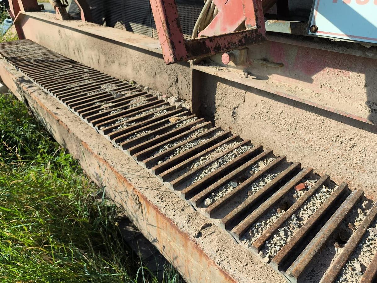 Gebraucht Gipo  S157 raupenmobile Siebanlage