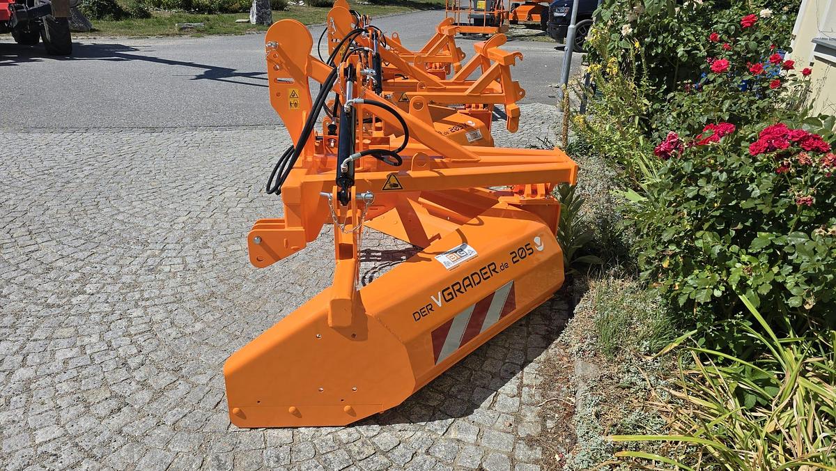 2026 V Grader