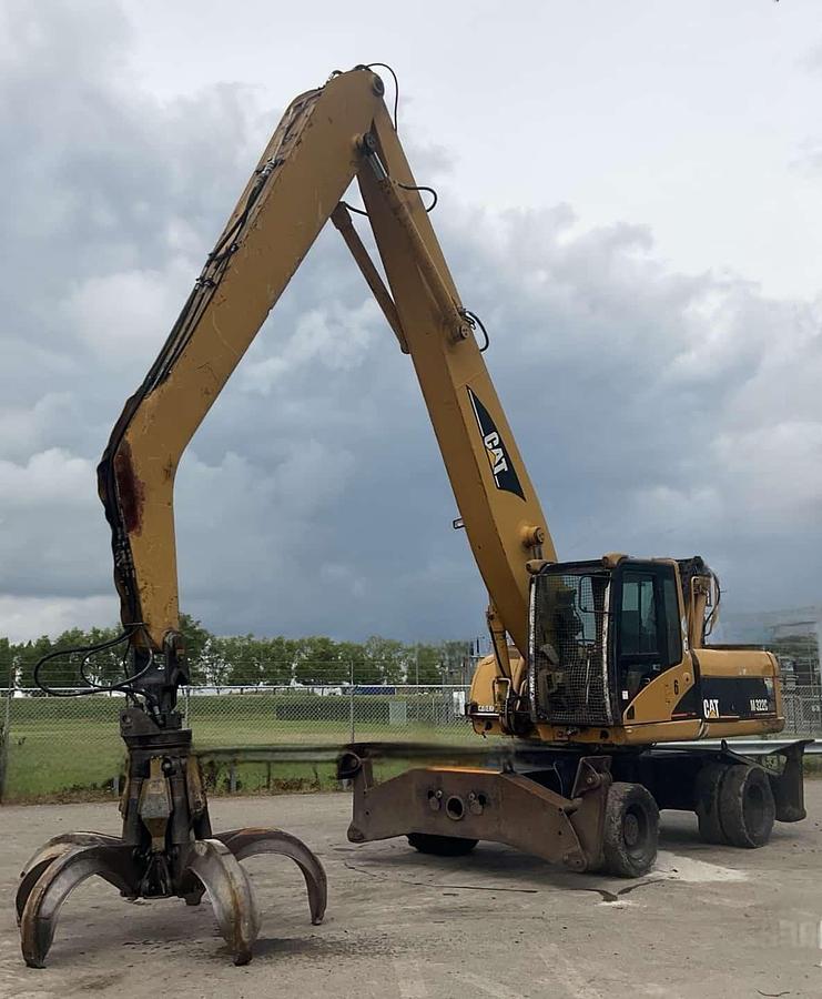 Gebraucht 2004 CAT M322CMH Mobil Umschlagbagger