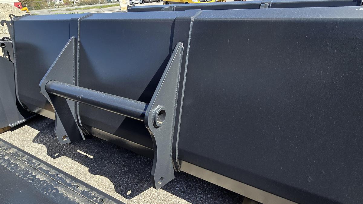 BIG SML Schwergutschaufel 240cm mit Manitou Aufnahme