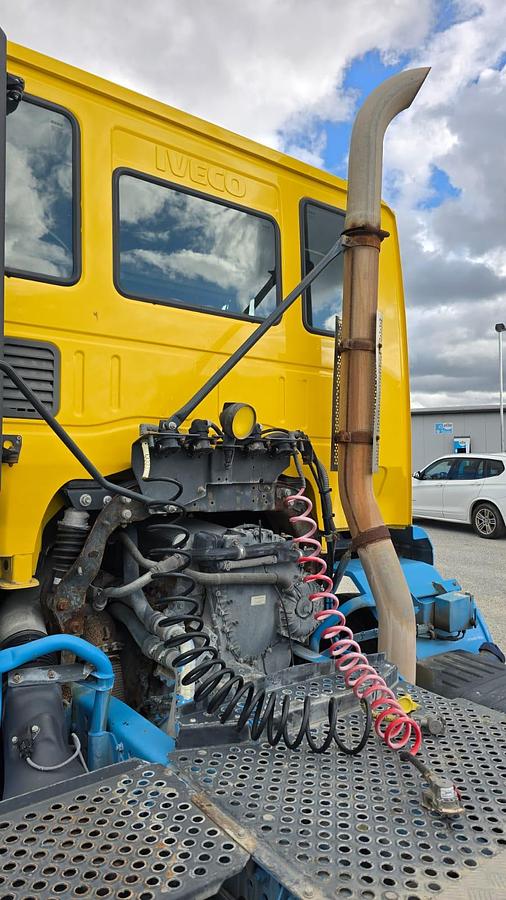 Gebraucht 2016 IVECO Strallis 4x2 Sattelzugmaschine mit Kipphydraulik