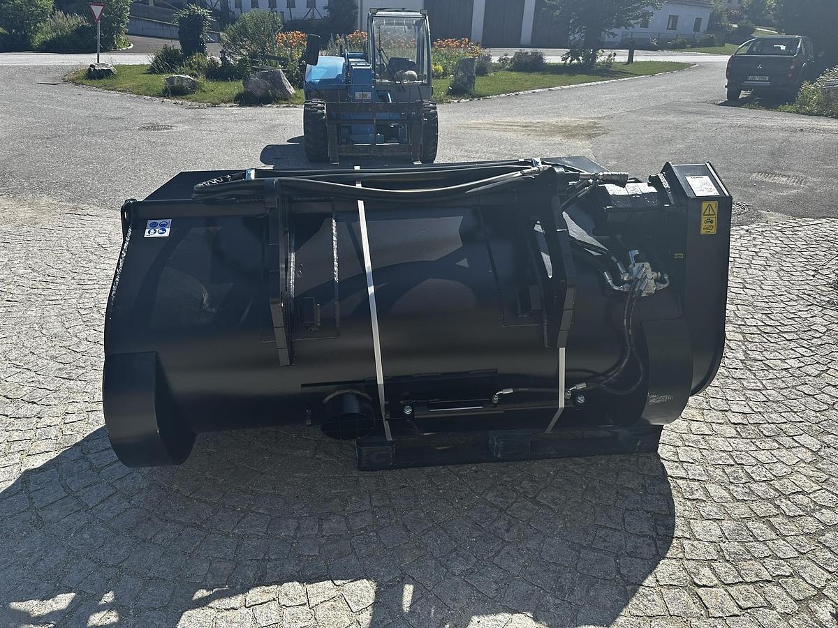 2025 U.Emme Betonmischschaufel Modell Condor 750