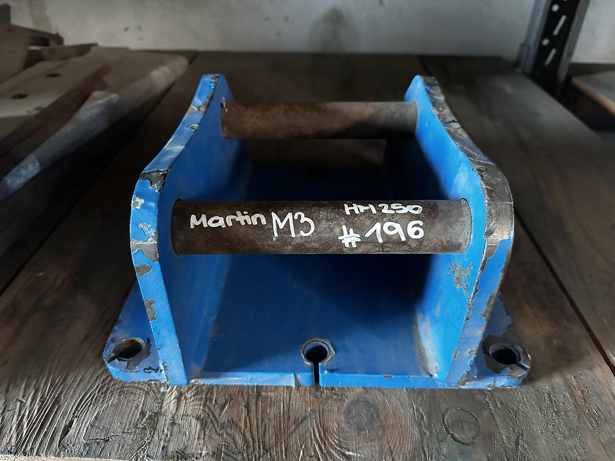 BIG Anschraubplatte mit Martin M03 Aufnahme