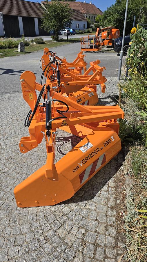 2026 V Grader