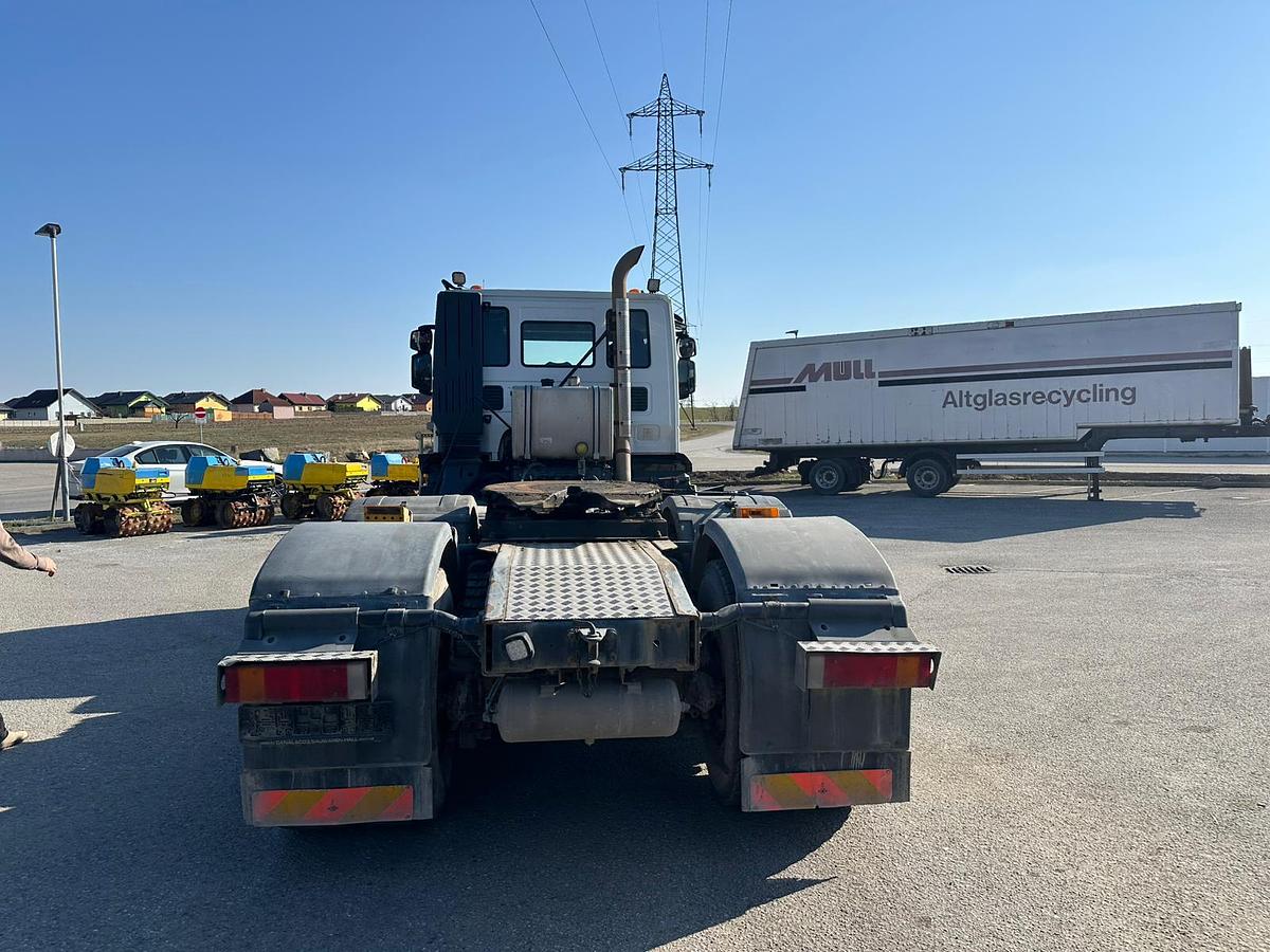 Gebraucht 2017 IVECO AD440T Sattelzugmaschine