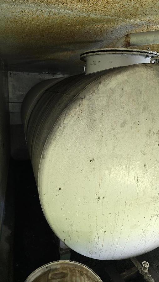 Gebraucht BIG Hakenliftcontainer mit 5000 l Tank