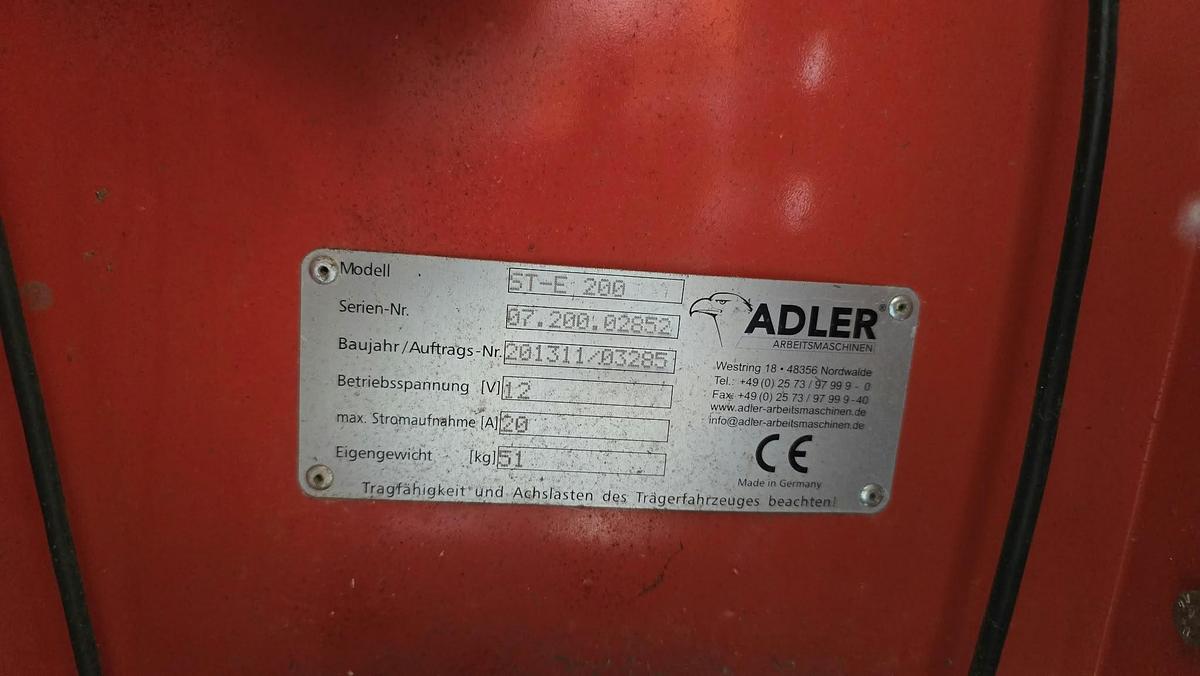 Gebraucht 2013 Adler ST-E 200L Salz und Splittstreuer