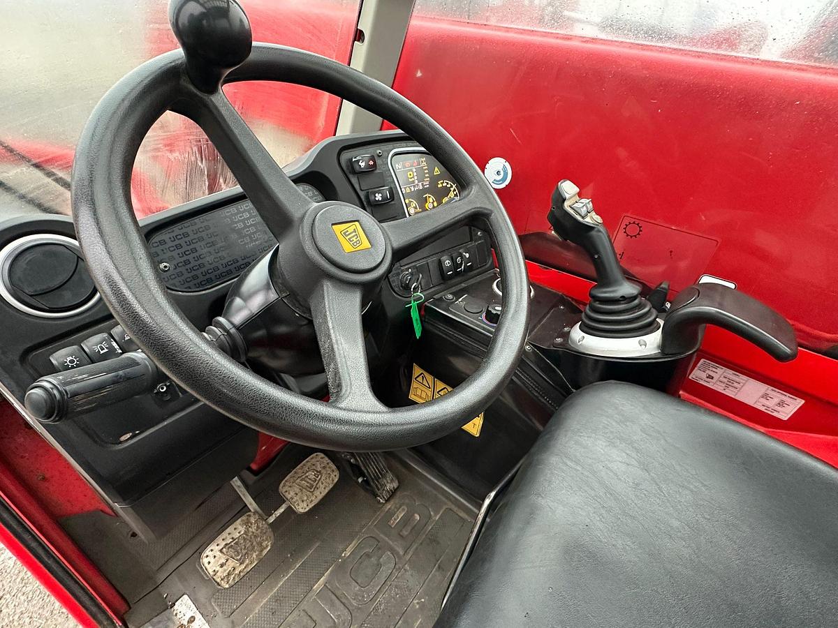 Gebraucht 2019 JCB 525-60T4 Teleskoplader