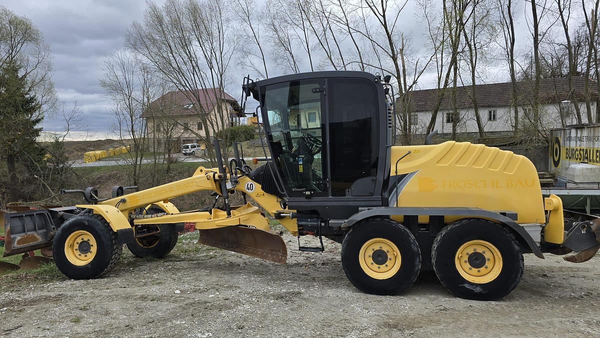 Gebraucht 2012 New Holland F106.7A Motorgrader