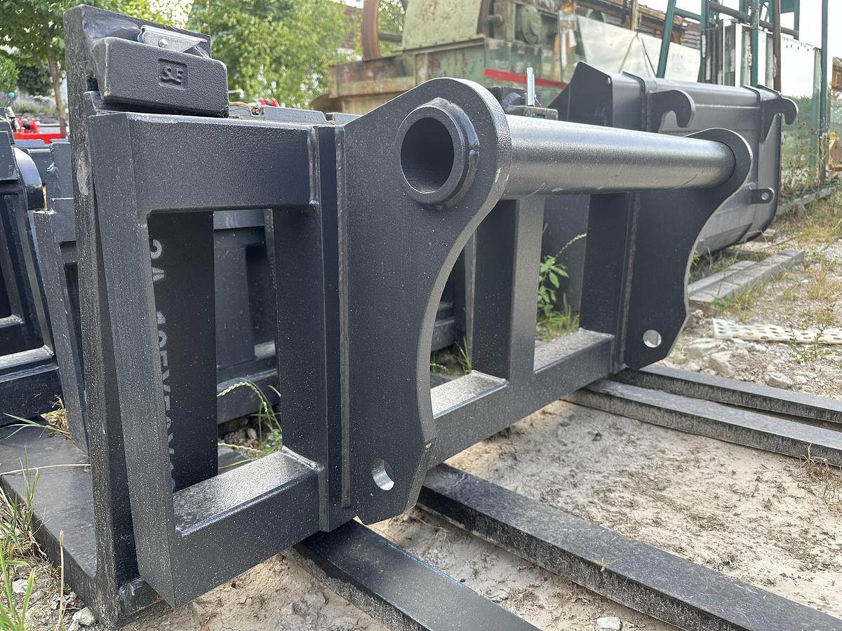 2023 BIG Palettengabel 120cm mit Manitou 3,5 Tonnen