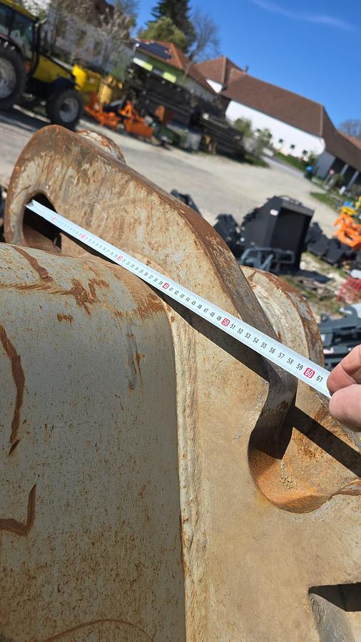 Gebraucht Verachtert  Felslöffel mit gepanzerten Zähnen