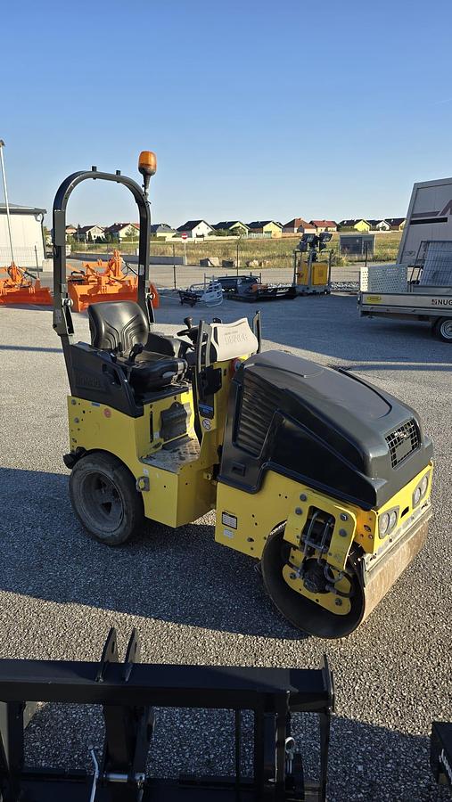 Gebraucht 2021 Bomag BW 90 AC-5 Kombi-Vibrationswalze