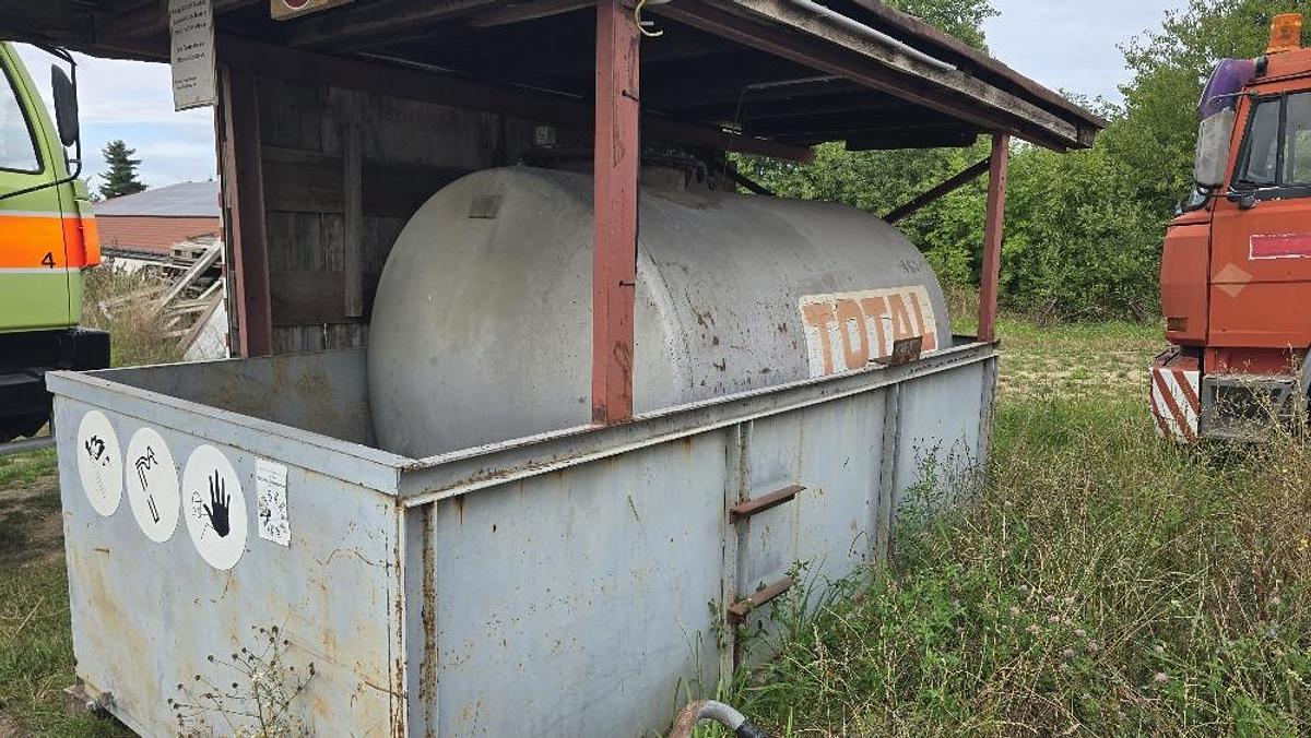 Gebraucht BIG 5000l Dieseltank