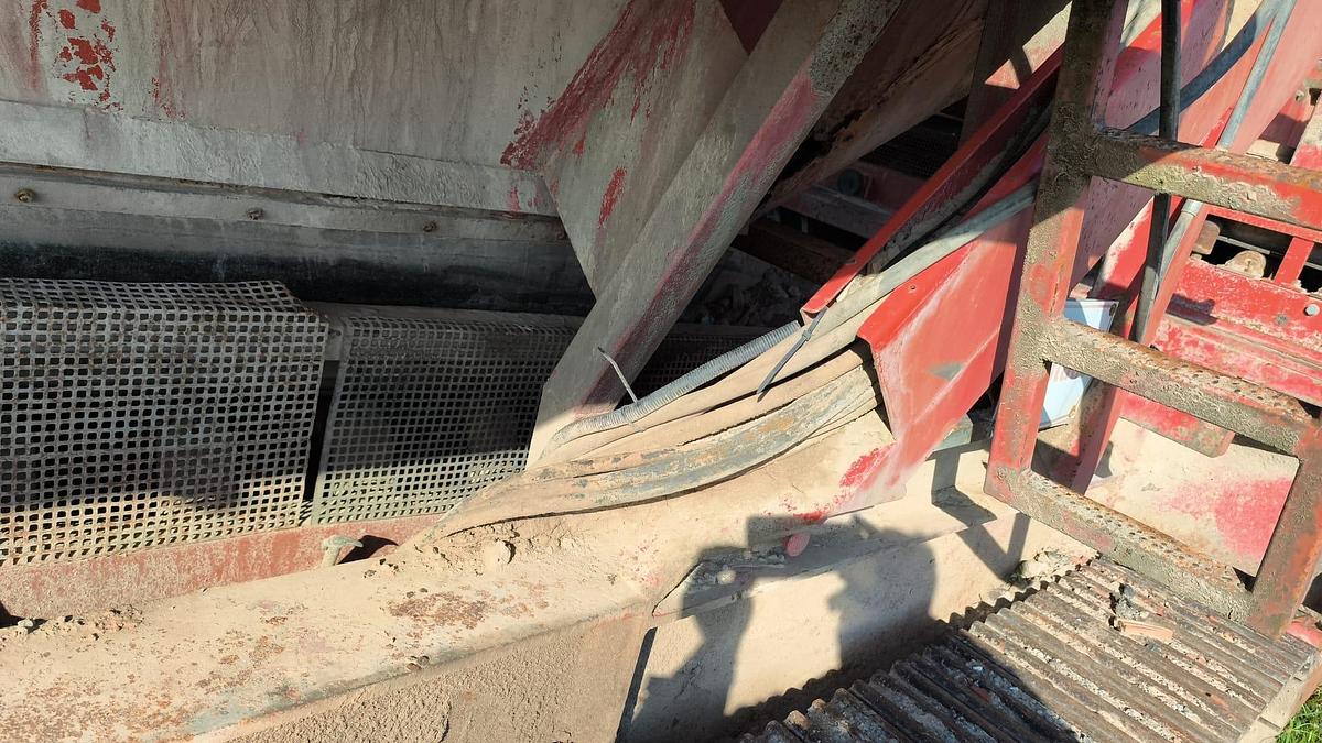 Gebraucht Gipo  S157 raupenmobile Siebanlage