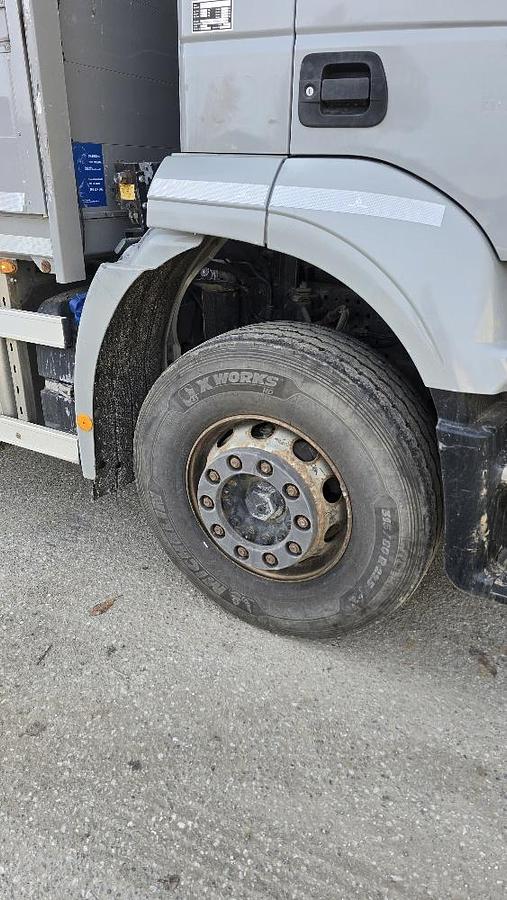 Gebraucht 2017 Iveco  Stralis 6x2 Baustoffpritsche mit Hiab 228-E5 Kran