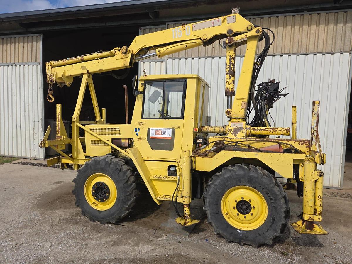 Gebraucht 1988 Mercedes Benz MB Trac-800 Traktor