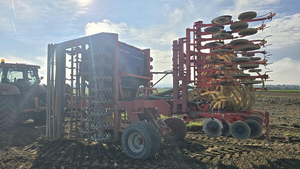 Gebraucht Gaspardo 6 m Sämaschine mit Howard-Nordsten Saatbeetkombination