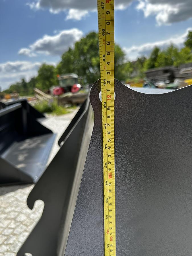 2025 BIG Volumenschaufel 200cm mit Liebherr 509Aufnahme