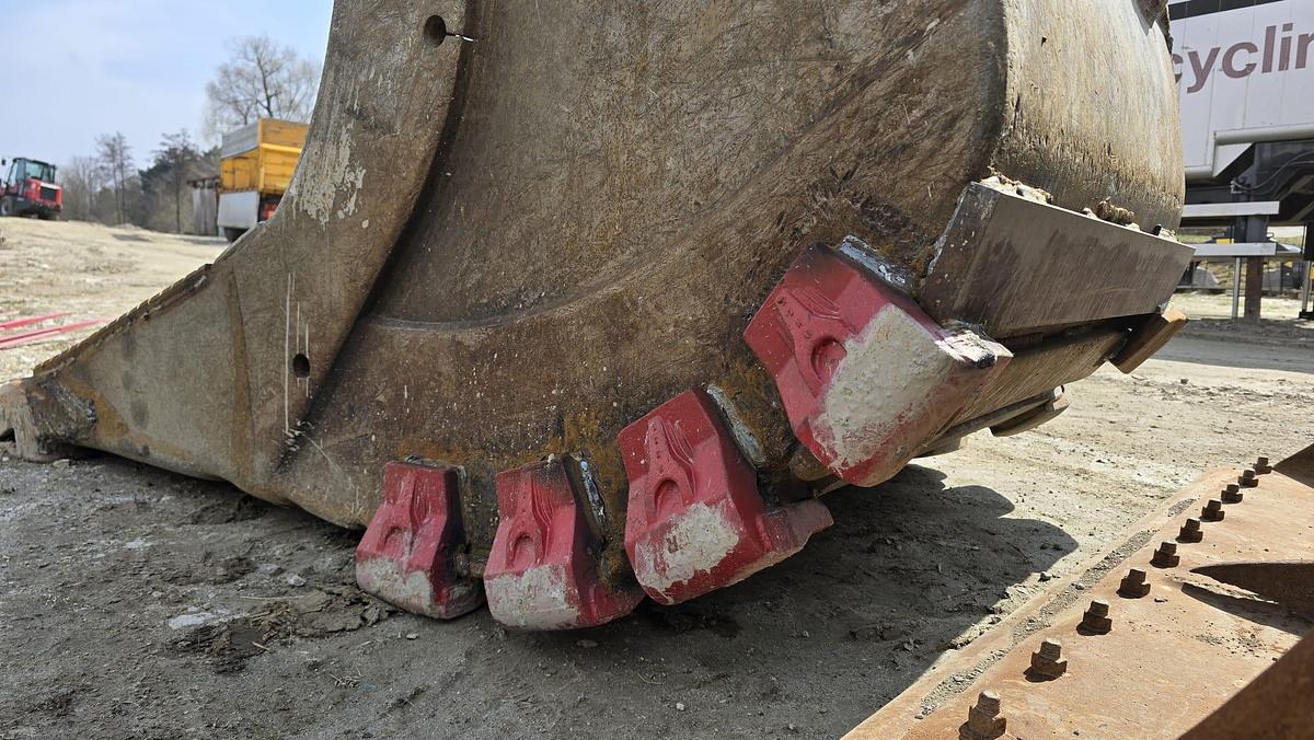 Gebraucht Verachtert Felslöffel mit gepanzerten Zähnen