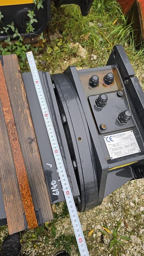 Gebraucht Müstang RH12 Abbruchpulverisierer