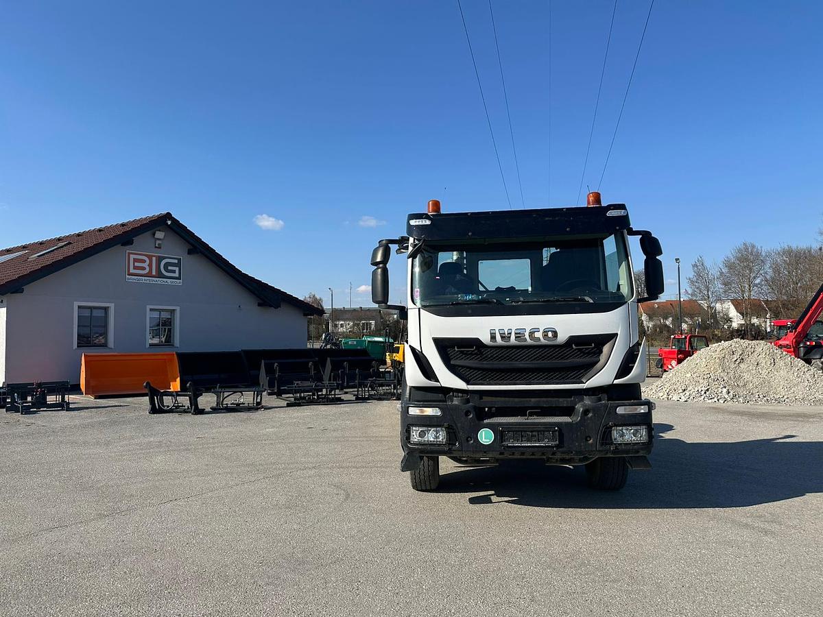 Gebraucht 2017 IVECO AD440T Sattelzugmaschine