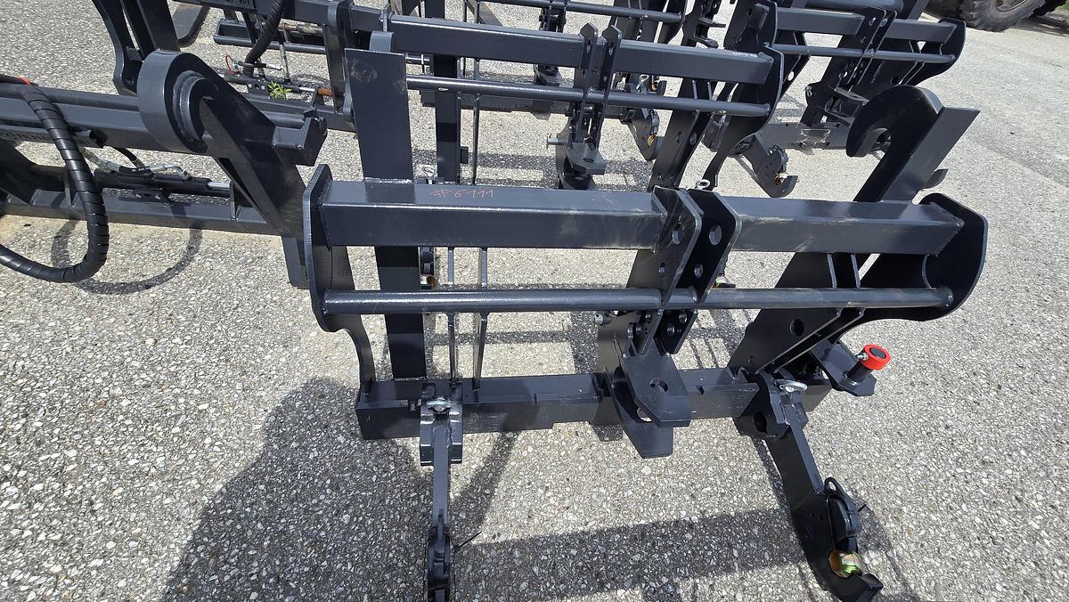 BIG Adapter JCB Q fit auf Dreipunkt Aufnahme