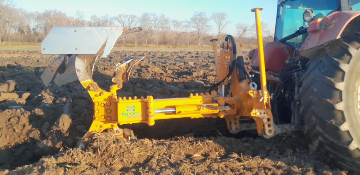 Gebraucht MORO ARATRI Rigolwendepflug