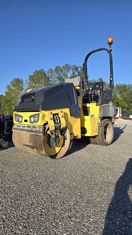 Gebraucht 2021 Bomag BW 90 AC-5 Kombi-Vibrationswalze