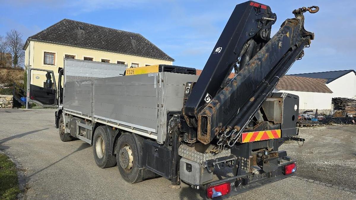 Gebraucht 2017 Iveco  Stralis 6x2 Baustoffpritsche mit Hiab 228-E5 Kran