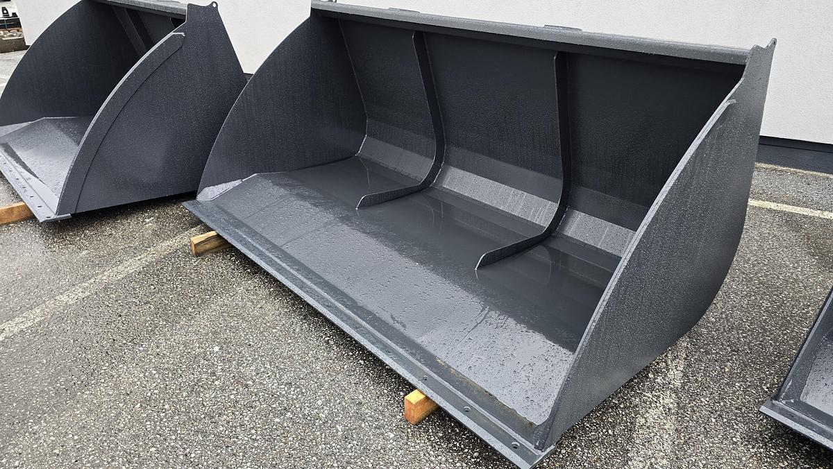 Gebraucht BIG Volumenschaufel 250cm mit Claas Scorpion Aufnahme