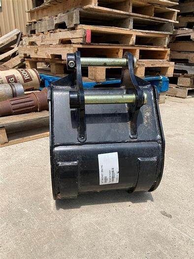 12" Mini Excavator Rock Bucket with Teeth