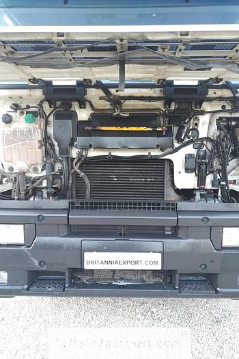Used 2001 IVECO Eurotech 190E27 R 19 ton isothermic box lorry
