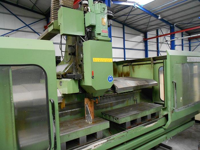 Gebraucht Verticaal machine center Heckler & Koch