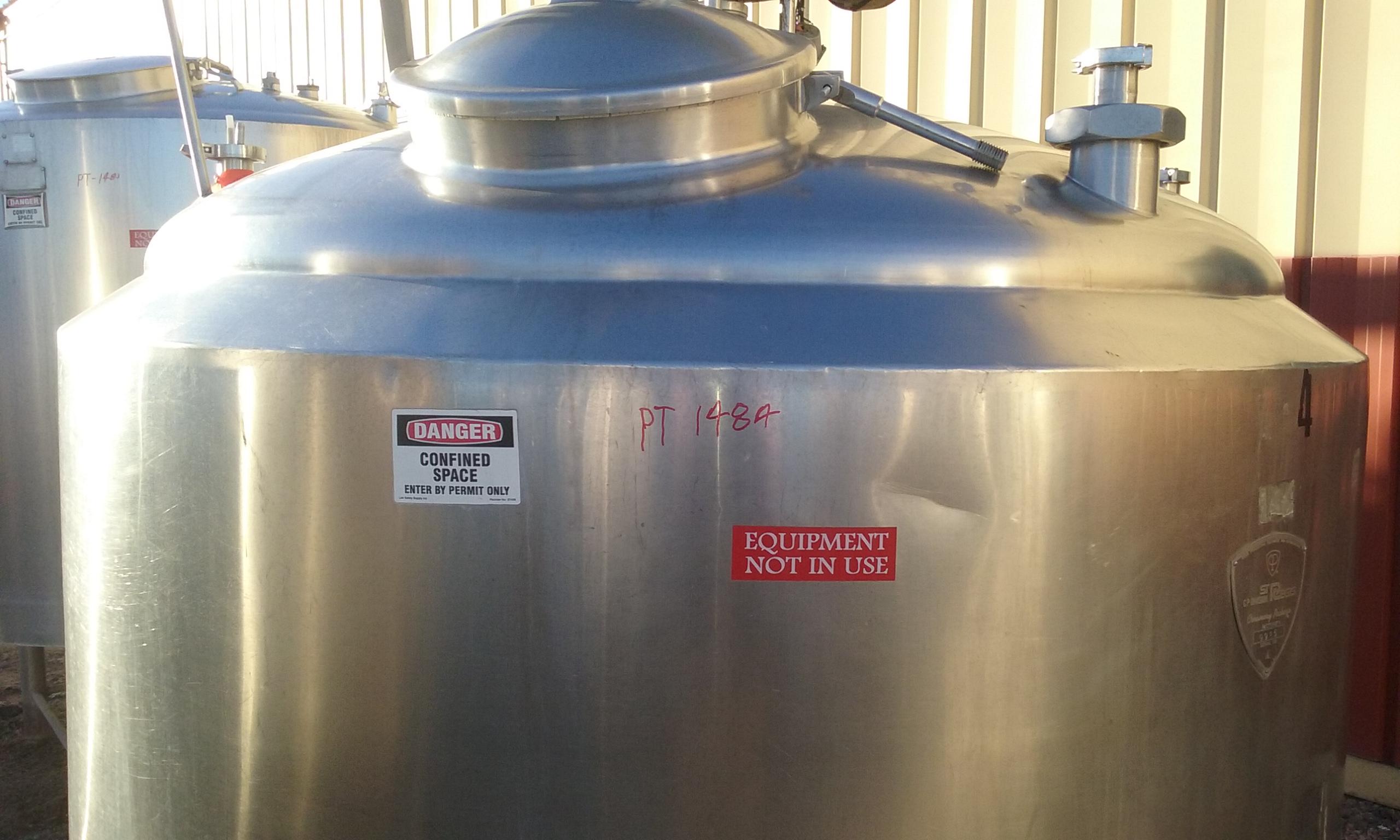 Used 600 GALLON PROCESSOR TANK