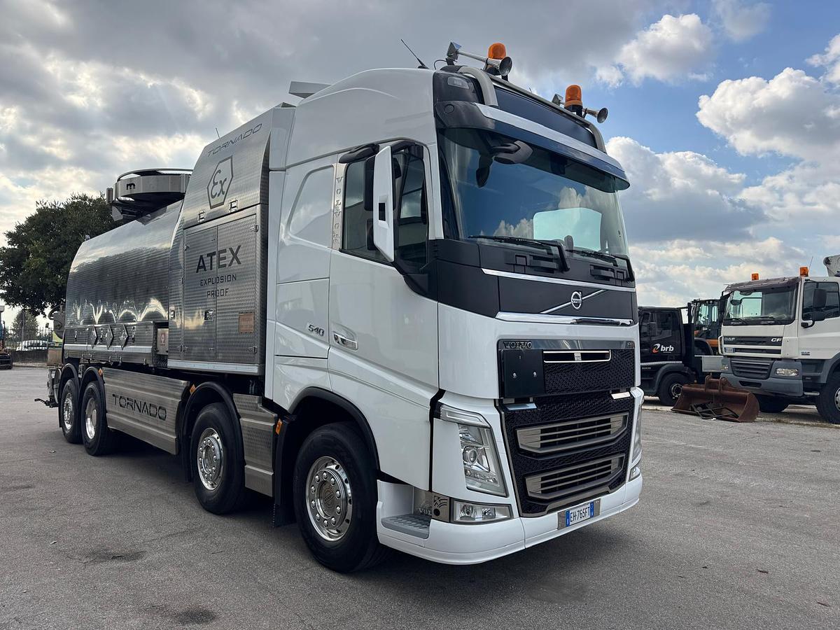 Usato 2016 VOLVO FH 12 E6