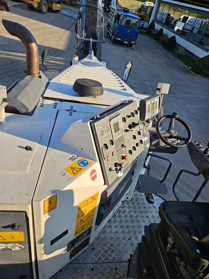 Usato 2011 WIRTGEN W100F