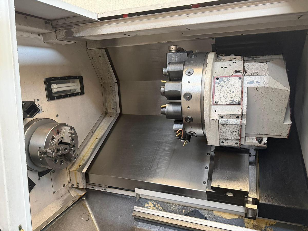 Usato 2012 OKUMA L300E-M