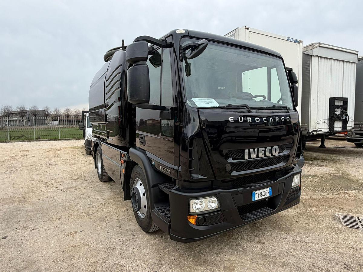Usato 2010 iveco moro eurocargo 120 spurgo moro