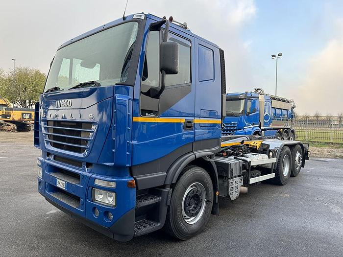 Usato 2005 IVECO 260 E 43 SCARRABILE E RIMORCHIO