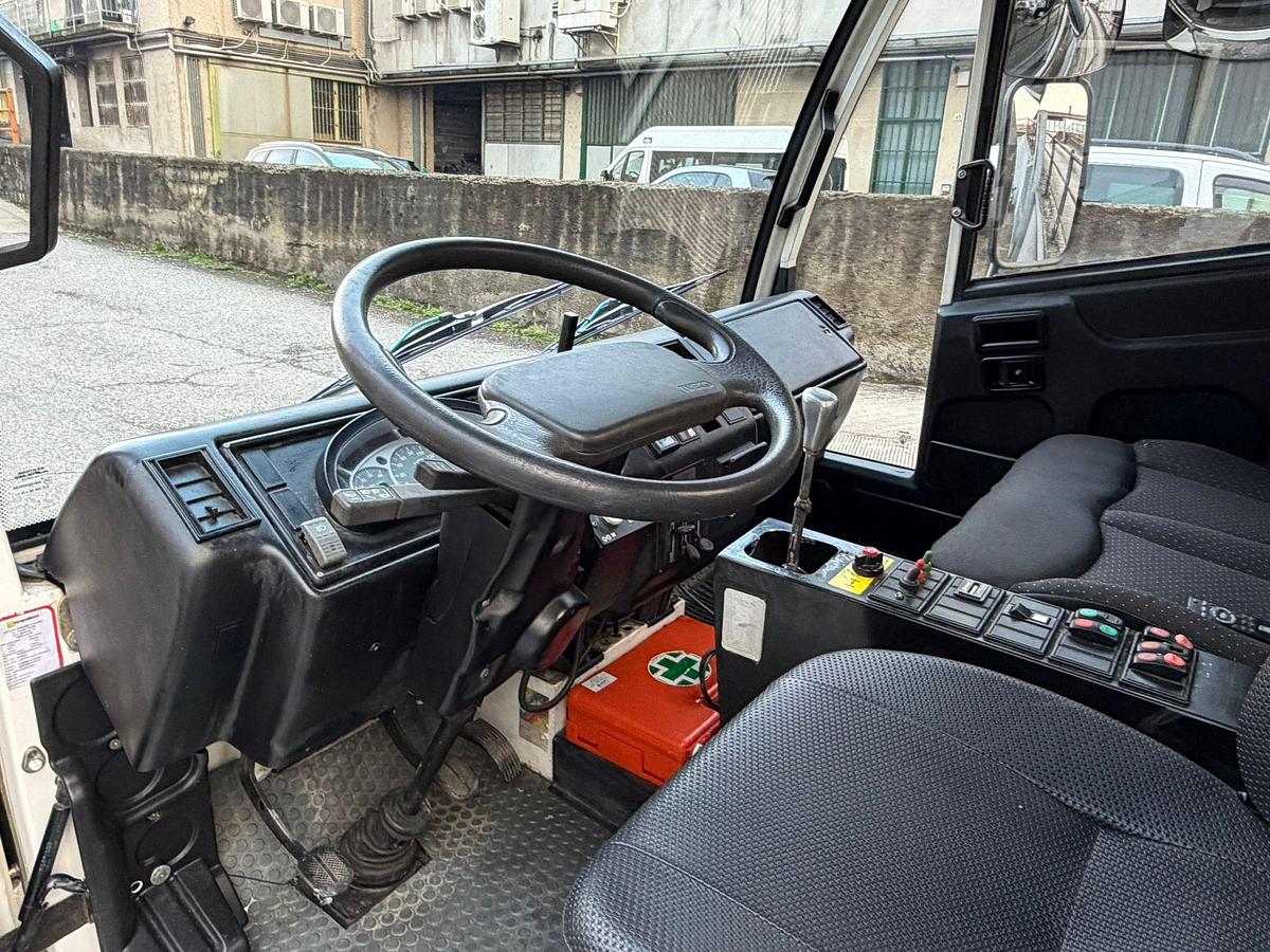 Usato 2014 BUCHER BU200 4*4 SPURGO MORO FARID