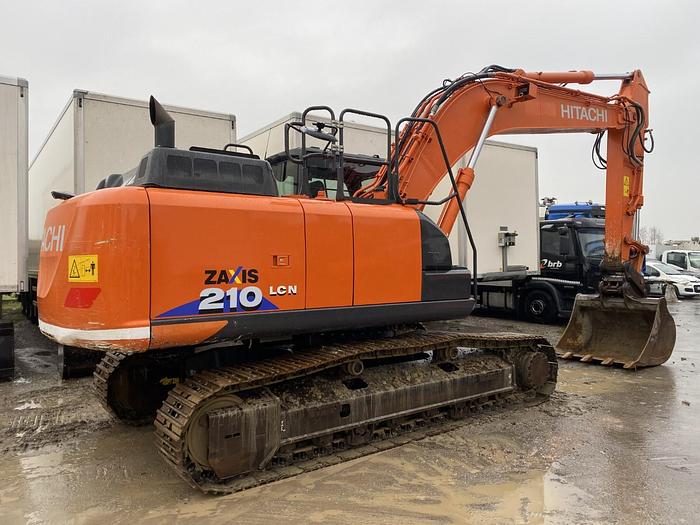 Usato 2017 LIEBHERR ZX210-LCN6