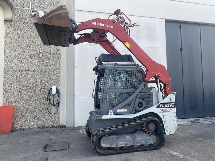 Usato 2017 TAKEUCHI TL10V-2