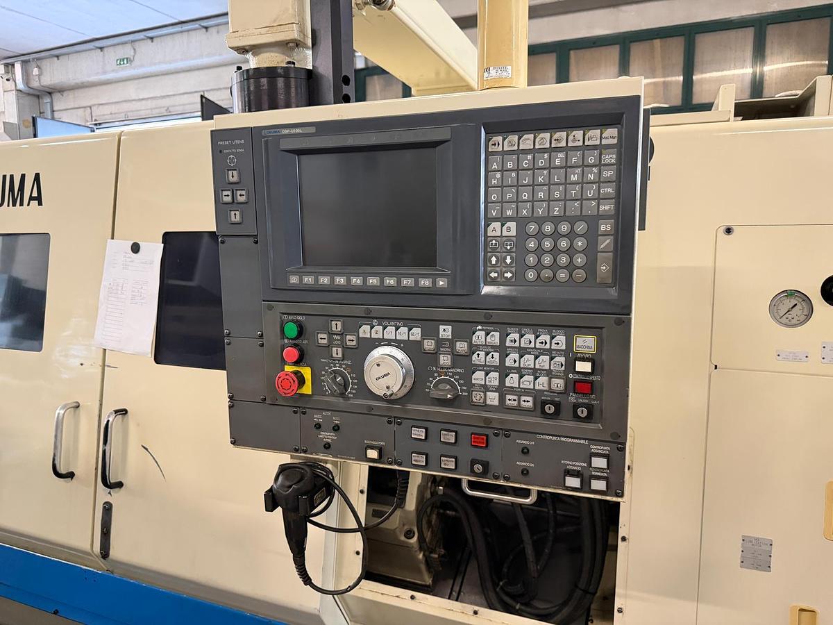 Usato 2001 OKUMA  LB 400