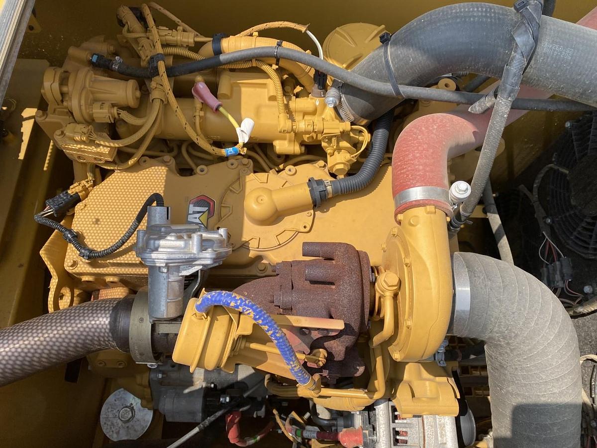 Usato 2022 CATERPILLAR 320 GC