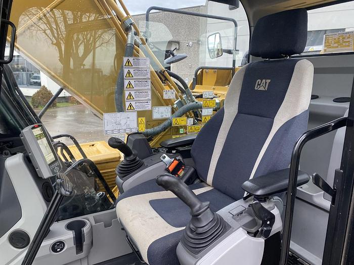 Usato 2019 CATERPILLAR 323 FLN