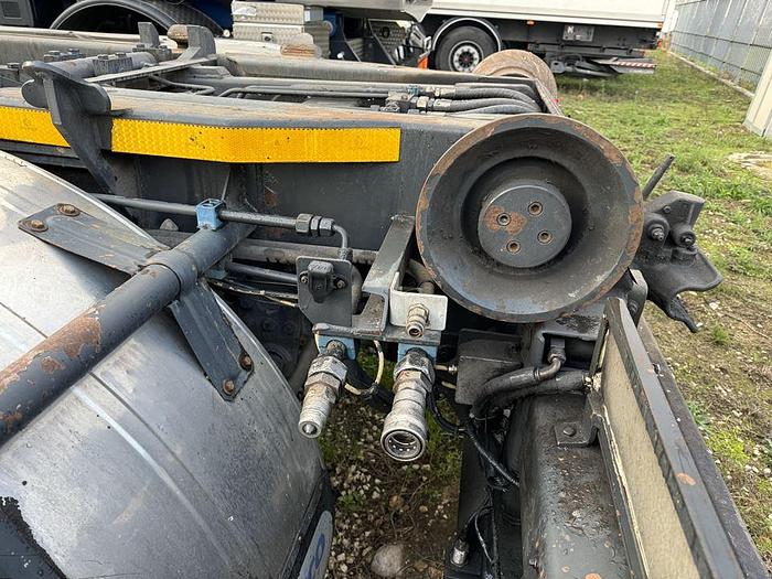 Usato 2005 IVECO 260 E 43 SCARRABILE E RIMORCHIO