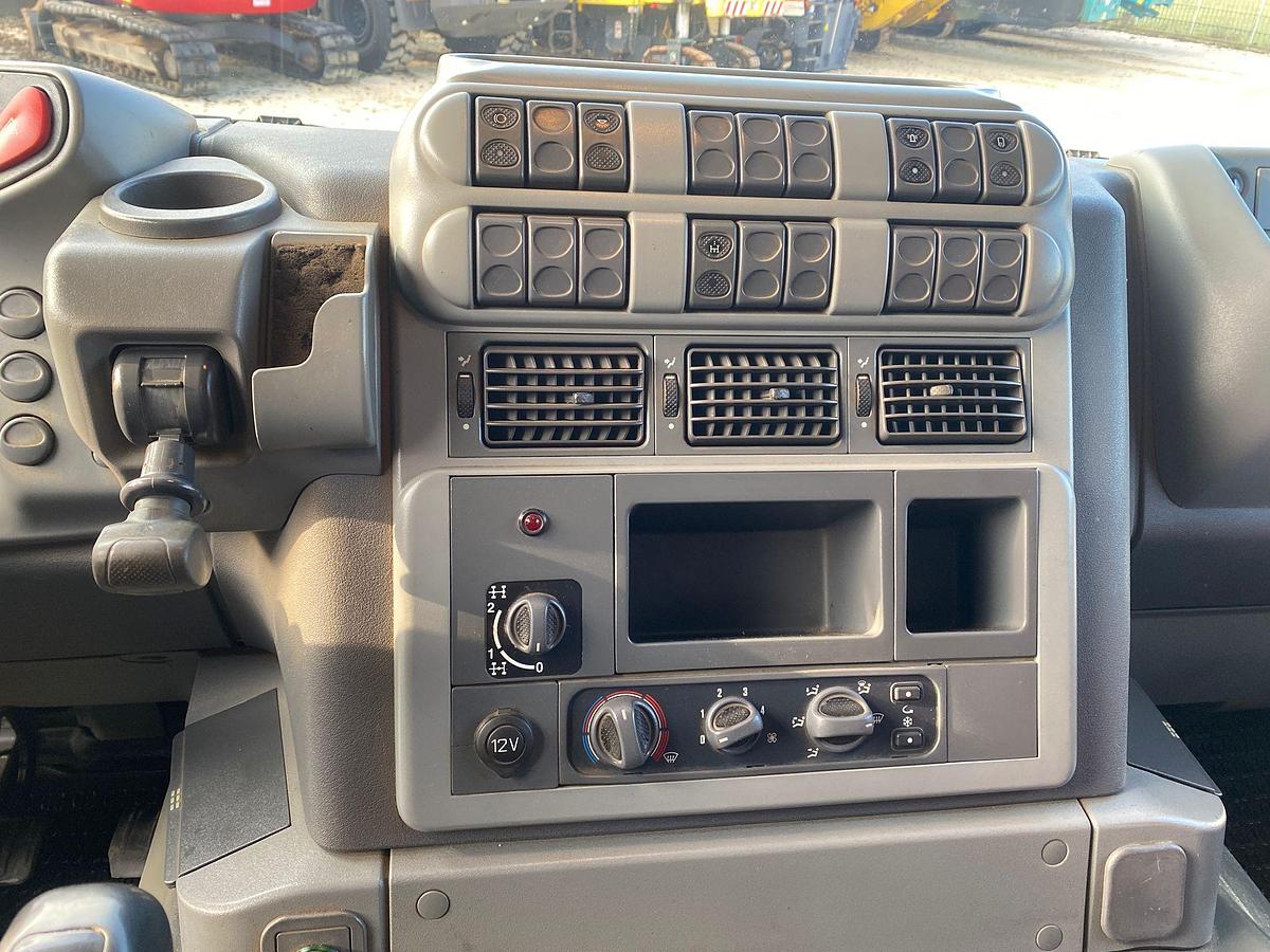 Usato IVECO TRAKKER 8*4 450 E/5 TRILATERALE