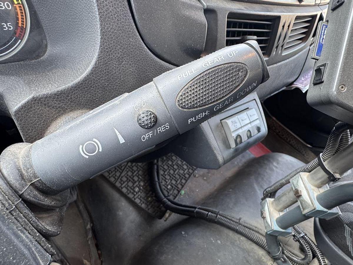 Usato 2012 iveco EUROCARGO 140 E 25 COMPATTATORE