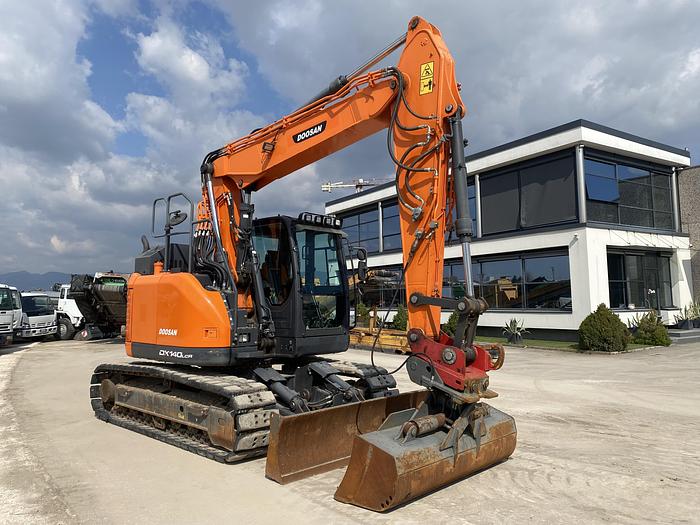 Usato 2017 DOOSAN DX140 LCR-5