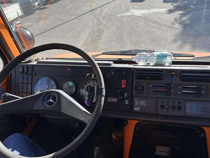 Usato 1998 MERCEDES UNIMOG U1400